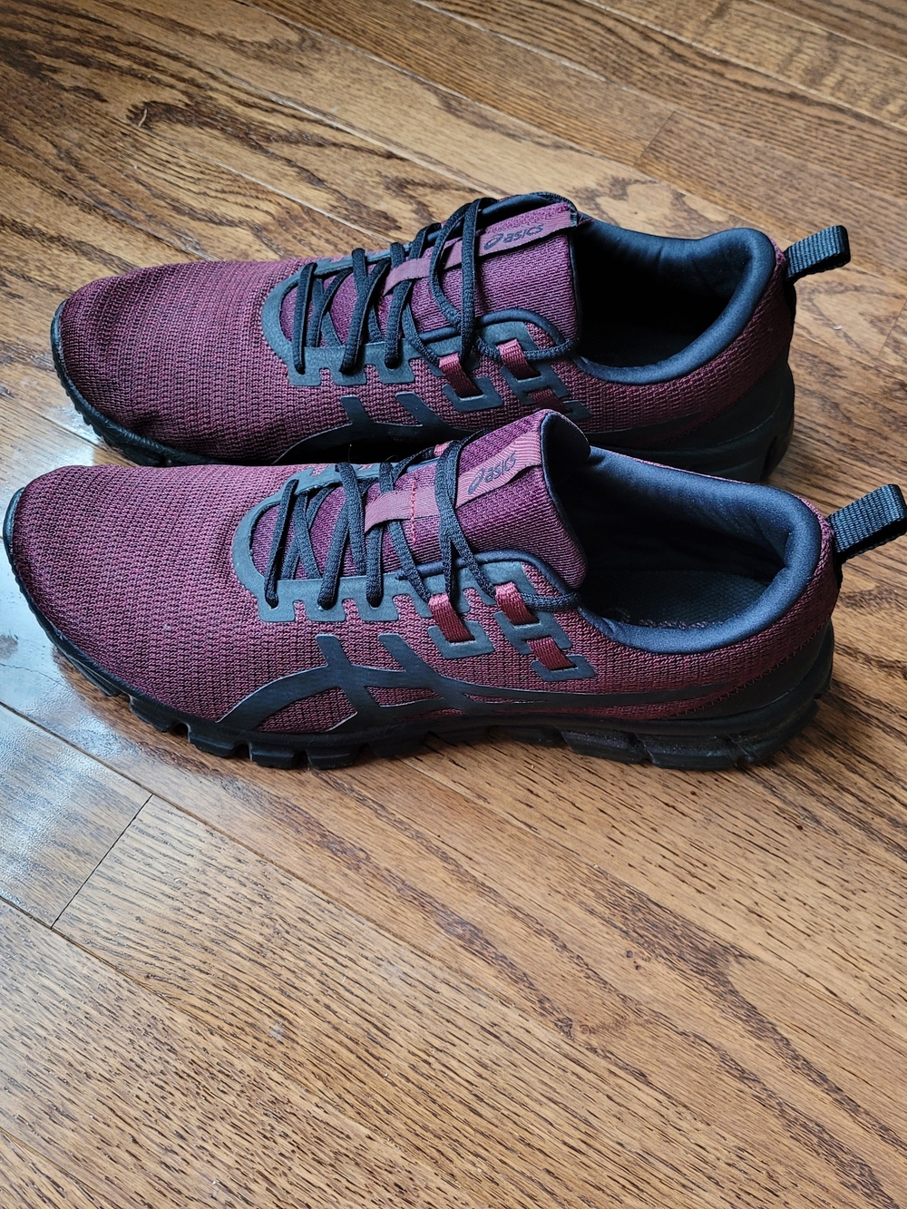 ASICS Men's Maroon Running Shoes